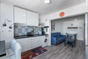 Charmant appartement de vacances adapté aux familles avec terrasse, internet haut débit et piscine | Vue plage | Proche de la plage | Parfait pour le travail à distance - Image 5