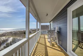 American Dream: 3 Bed / 2 Bath Oceanfront Home med 2 overdækkede verandaer tæt på Oak Island Pier - Image 5