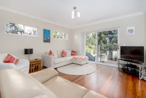 EAST3 - Coastal Hideaway - Image 2