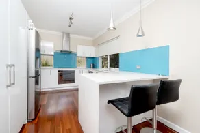 EAST3 - Coastal Hideaway - Image 3