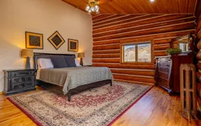 Yellowstone Valley Cabin - ideally located retreat - Image 4