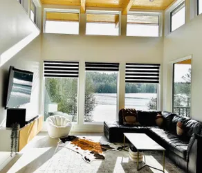 Chalet Skyville-Waterfront-Hot tub-Blue Sea - Image 4