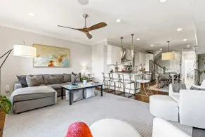 Luxury 3-level 3BR with roof deck, balcony, garage - Image 5