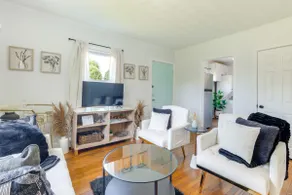 3 Mi to Downtown: Getaway in Richmond - Image 5