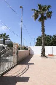 Francesca holiday home with sea view - Image 4