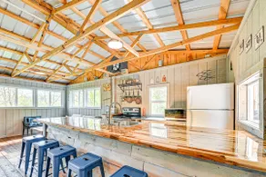 Secluded on 10 Acres: Livingston Getaway w/ Sauna! - Image 5
