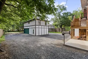 McLean Manor w/Hot Tub (Guest House) - Image 4