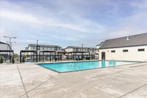 Countryside Cove-Pool - Image 2