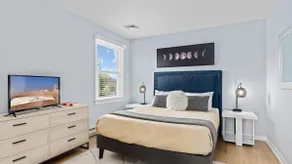 2BR Beach Escape - Walk to Boardwalk - Parking - Image 4