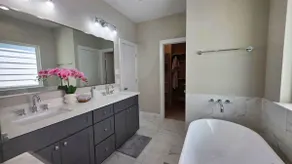 North Houston Comfort, 3BR, Near Downtown & IAH - Image 3
