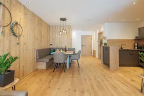 Mountain Suite Nr°202 - Image 2