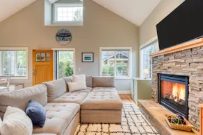 Coastal Getaway w/ Fireplace, Yard | Mins to Water - Image 5