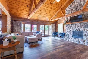 Spacious Lakeside Cabin in Tomahawk - Sleeps 12 - Image 4