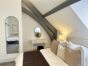 Best Offer in Stockport | 2-Night Deal Save 10% - Image 2