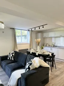 Best Offer in Stockport | 2-Night Deal Save 10% - Image 3