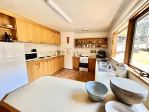 Albaski Lodge - Image 2