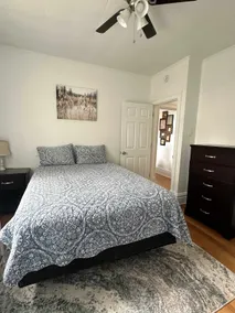 Stunning 3BR-Private Entrance-Renovated-Near City - Image 2