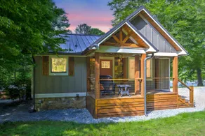 River Cottage of Blue Ridge - Soak Away Your Cares - Image 4