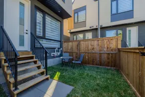 Fenced Yard, Free Parking, 2 King Beds with AC - Image 5