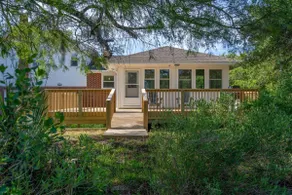 Cypress Cove 3 Bedroom Cottage - Image 2