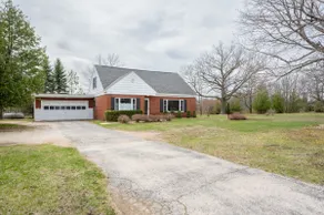 Historic Cottage · Walk to Downtown Egg Harbor - Image 3