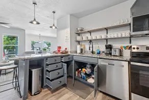 6BR Home | 10 mins Fair Park, Sleeps 14 #NW38 - Image 4