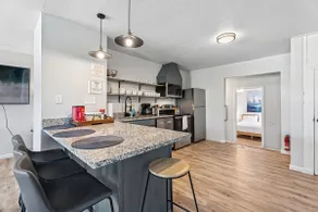 6BR Home | 10 mins State Fair Park, Sleeps 14 - Image 2