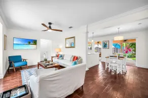 Palm Beach Retreat Pool Walk to Intracoastal - Image 2
