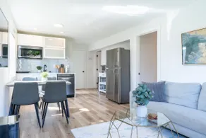 Cozy Pet friendly Downstairs Retreat in Seattle - Image 2
