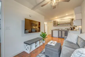 2bed Casita / Dog Park / Gated Parking / Unit 1 - Image 4