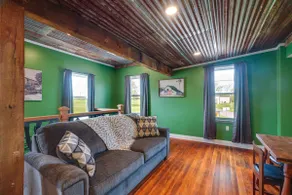 Near Wineries: Country Condo in New Haven - Image 5