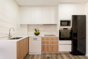 Spacious & Stylish Flat with Garage by HostWise - Image 5
