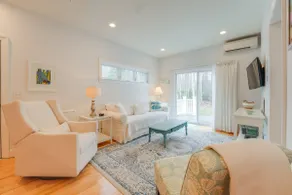 Near Portland trails: Walkable Apartment w/ Deck - Image 2