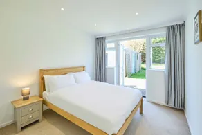 Host & Stay - Park View - Image 2