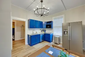 Bold 1BR in Elmwood | Renovated + Walk to Main St - Image 4