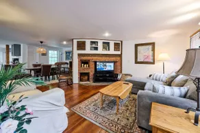 Rustic farmhouse in the country, walk to village! - Image 2