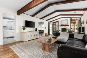 Upscale Retreat: Pool, Hot Tub, Gym & Games - Image 4