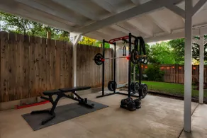Upscale Retreat: Pool, Hot Tub, Gym & Games - Image 5