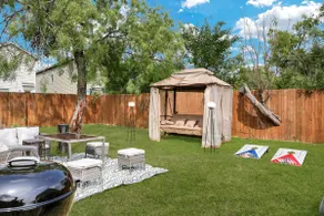 Hot Tub Nr Missions Park | Yard BBQ Shared Pool - Image 3