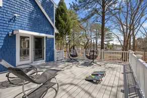 Cozy Riverfront Stay in Wareham - Image 1