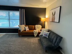 Modern Western | Sleeps 4 | Heart of Waxahachie - Image 3