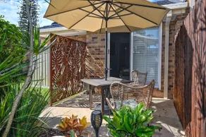 Cosy, Charming, Central Caloundra Getaway - Image 2