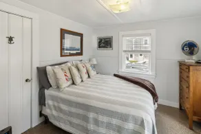 Coastal Cottage Retreat Steps from the Beach - Image 5