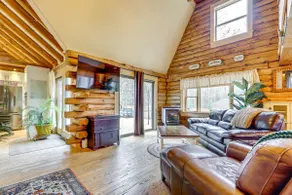 3 Mi to Umass Amherst: Peaceful New England Cabin - Image 4