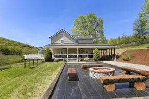 Wrap-A-Round Farmhouse :Peaceful Mountain Retreat - Image 4