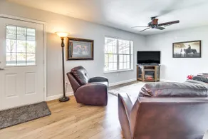 Walk to Dtwn Show Low: Townhome w/ Balcony - Image 4