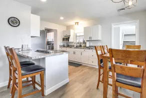 Walk to Dtwn Show Low: Townhome w/ Balcony - Image 2