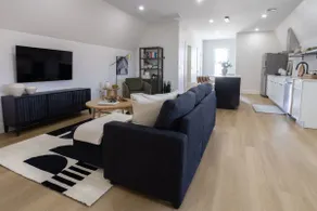 Spacious 1BR, Sleeps 4, Parking, Near NYC & EWR - Image 4