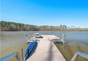Kerr Lake Escape - Private Dock - Game Room - Image 2