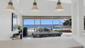 Soundwaves 2 - Avoca Beachfront - Image 4